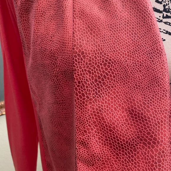 Gorgeous Moto-Cotton Model Light Cardigan By: G - Picture 10 of 15